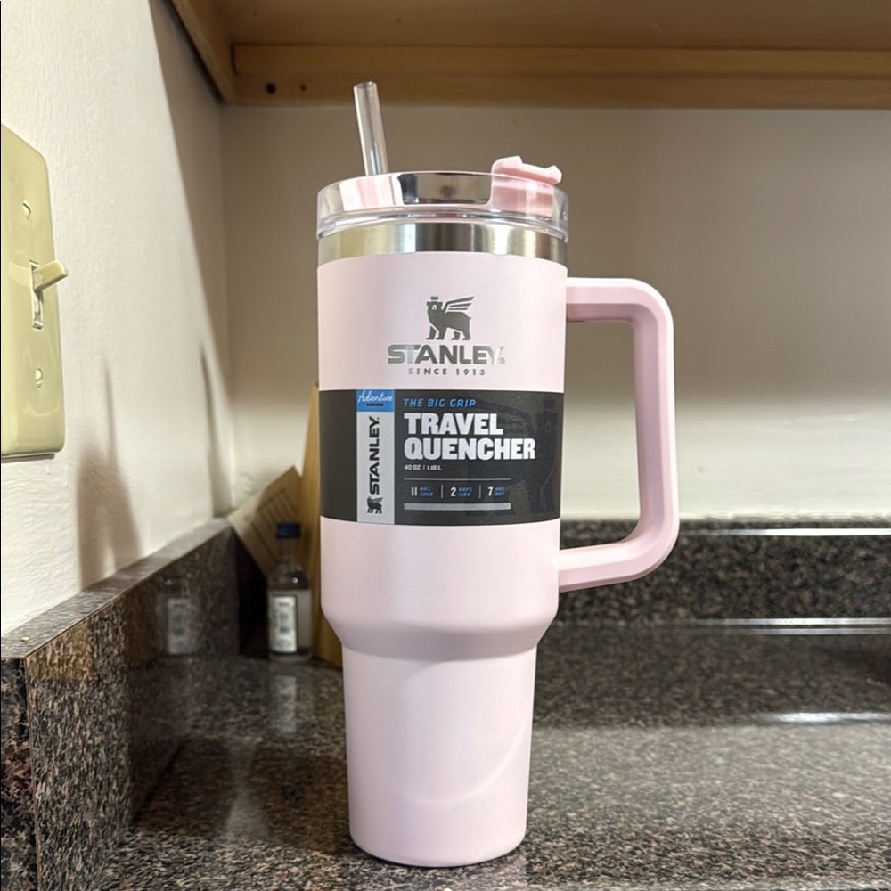 Stanley Pink Travel Quencher Tumbler 40 oz.